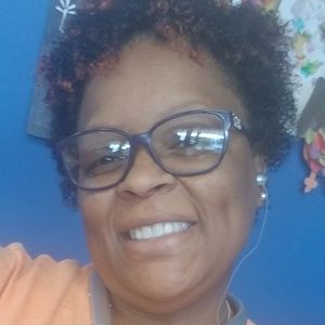 Meet your Posher, Reshonda